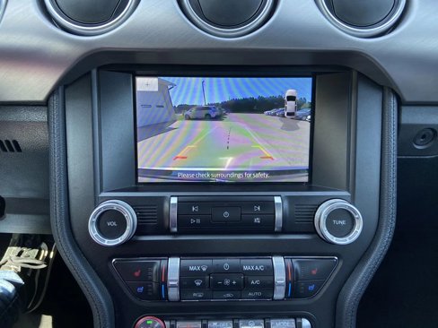 Used 2022 Ford Mustang Premium image 21