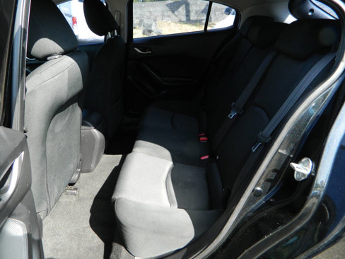 Used 2015 MAZDA MAZDA3 i Sport image 13