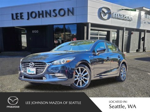 Used 2018 MAZDA MAZDA3 Touring image 1