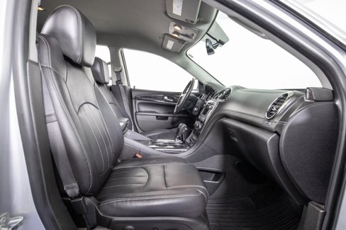 Used 2017 Buick Enclave Leather image 10