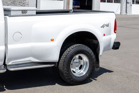 Used 2000 Ford F350 Lariat image 13