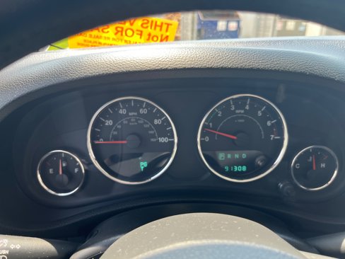Used 2013 Jeep Wrangler Unlimited Sport image 2