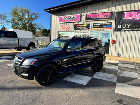 Used 2010 Mercedes-Benz GLK 350 4MATIC image 2