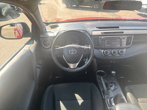 Used 2015 Toyota RAV4 LE image 15