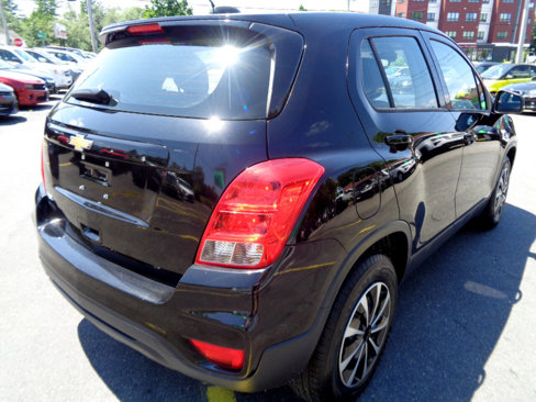 Used 2018 Chevrolet Trax LS image 18