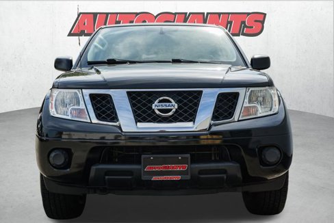 Used 2019 Nissan Frontier SV image 5