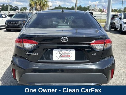 Used 2022 Toyota Corolla LE image 3