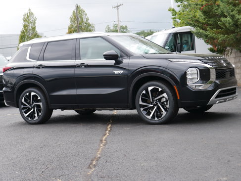 New 2025 Mitsubishi Outlander 4WD Plug-In Hybrid image 9