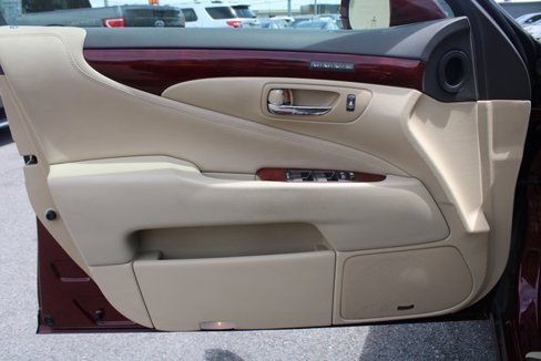 Used 2008 Lexus LS 460 image 10