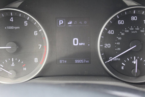 Used 2017 Hyundai Elantra Limited image 11