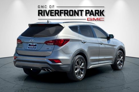 Used 2018 Hyundai Santa Fe Sport w/ Cargo Package image 3
