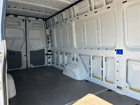 Used 2014 Freightliner Sprinter 2500 image 10