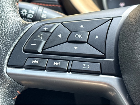 Used 2019 Nissan Kicks SR w/ SR Premium Package image 13