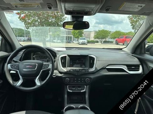 Used 2024 GMC Terrain SLE image 22
