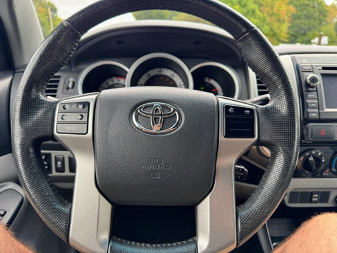 Used 2013 Toyota Tacoma 4x4 Access Cab V6 image 15