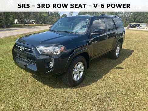 Used 2021 Toyota 4Runner SR5 image 3