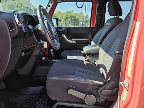 Used 2013 Jeep Wrangler Unlimited Sahara w/ Trailer Tow Group image 3