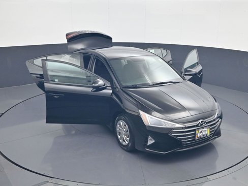 Used 2019 Hyundai Elantra SE w/ Cargo Package image 29