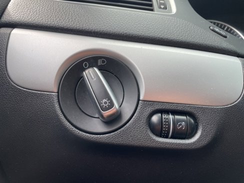 Used 2014 Volkswagen Jetta SE image 21