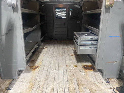 Used 2012 Ford E-250 and Econoline 250 w/ PWR Group image 8
