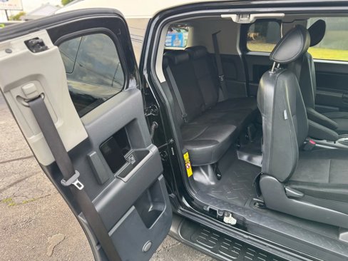 Used 2008 Toyota FJ Cruiser 4WD image 14