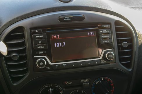 Used 2017 Nissan Juke S image 27