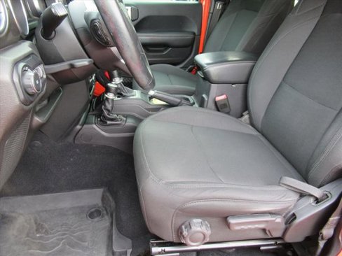 Used 2019 Jeep Wrangler Unlimited Sahara image 16