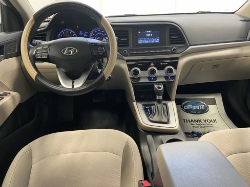 Used 2019 Hyundai Elantra SE image 10