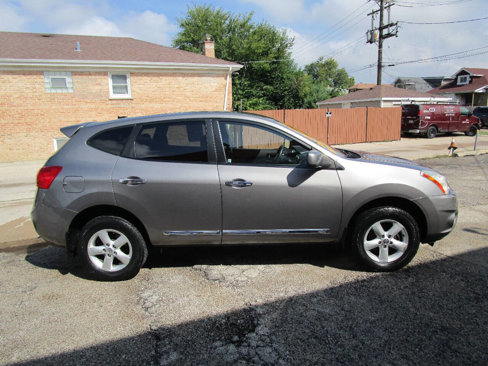 Used 2013 Nissan Rogue S w/ Special Edition Pkg image 2