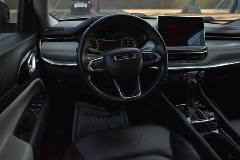 Used 2022 Jeep Compass Limited image 18