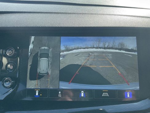 Used 2022 Buick Envision Essence w/ Technology Package I image 16