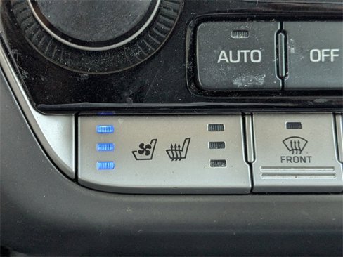 Used 2018 Hyundai Sonata Limited image 24