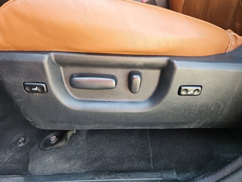 Used 2013 Toyota Tundra Limited image 18