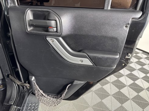 Used 2012 Jeep Wrangler Unlimited Sahara w/ Dual Top Group image 30