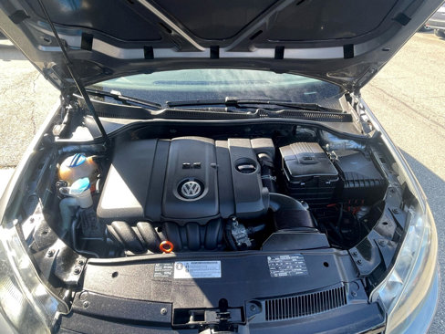 Used 2011 Volkswagen Golf 4-Door image 18