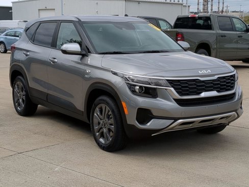Used 2023 Kia Seltos LX image 8