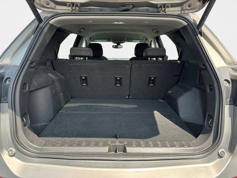 Used 2019 Chevrolet Equinox LT image 10