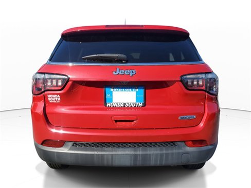Used 2018 Jeep Compass Latitude image 6