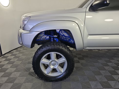 Used 2012 Toyota Tacoma PreRunner image 10