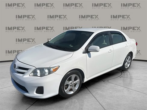 Used 2012 Toyota Corolla LE image 1