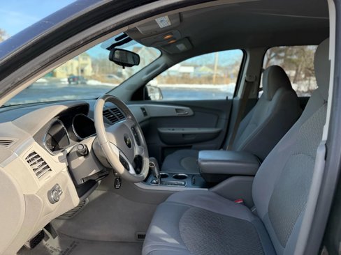 Used 2011 Chevrolet Traverse LS image 17