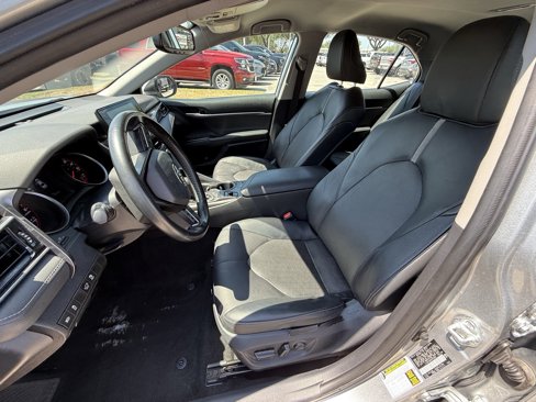 Used 2023 Toyota Camry XSE image 27