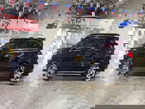 Used 2014 Mercedes-Benz GL 550 4MATIC image 6