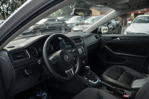 Used 2012 Volkswagen Jetta SE image 6