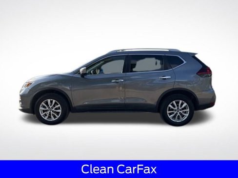 Used 2018 Nissan Rogue SV image 4