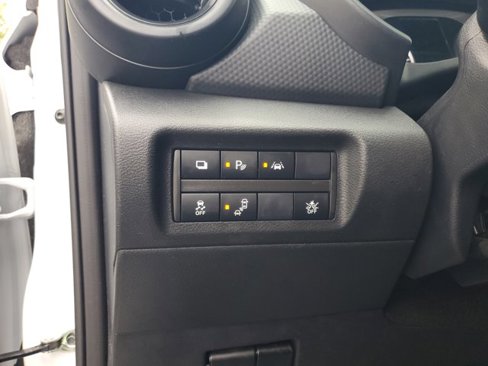 Used 2024 Nissan Kicks S image 17