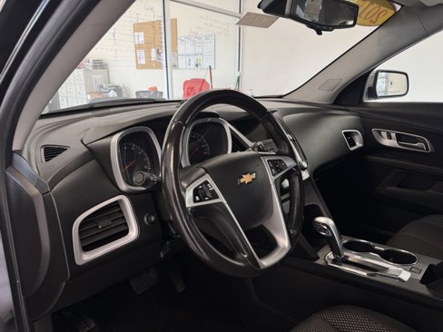 Used 2015 Chevrolet Equinox LT image 10