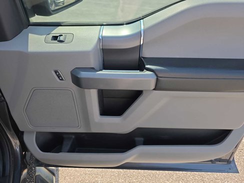 Used 2018 Ford F150 XLT w/ Equipment Group 302A Luxury image 27