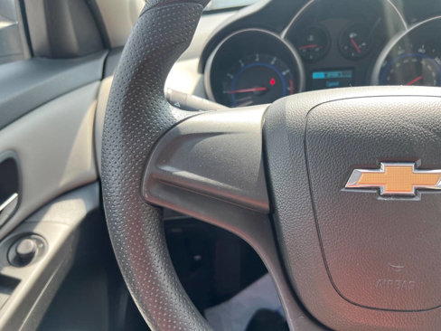 Used 2016 Chevrolet Cruze LS image 15