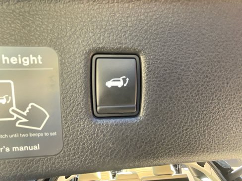Used 2019 INFINITI QX50 Luxe w/ Cargo Package image 37